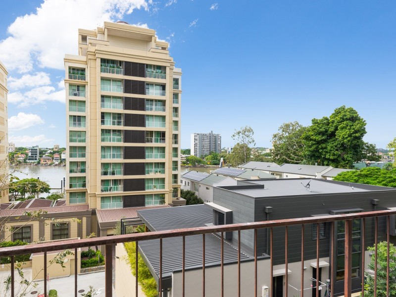 6/24 Castlebar St, Kangaroo Point QLD 4169