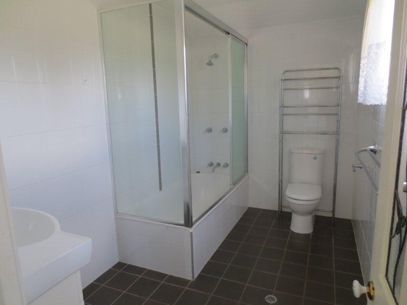 9 Blaze Lane, Ferny Hills QLD 4055