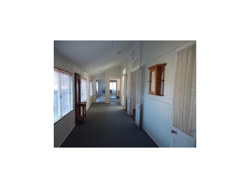 9 Blaze Lane, Ferny Hills QLD 4055