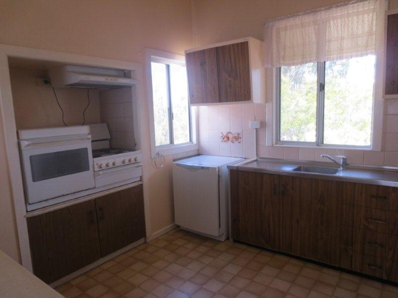 9 Blaze Lane, Ferny Hills QLD 4055