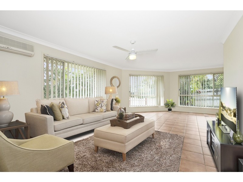 1 Peace Court, Eatons Hill QLD 4037