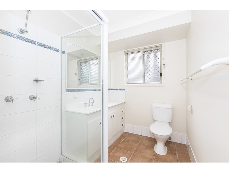 1 Peace Court, Eatons Hill QLD 4037