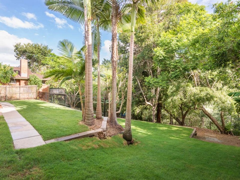 3 Fairway Outlook, Arana Hills QLD 4054