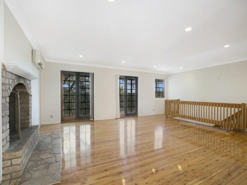 272 Chapel Hill Rd, Chapel Hill QLD 4069