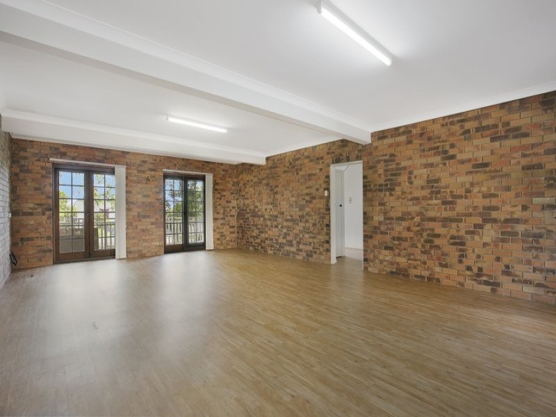 272 Chapel Hill Rd, Chapel Hill QLD 4069