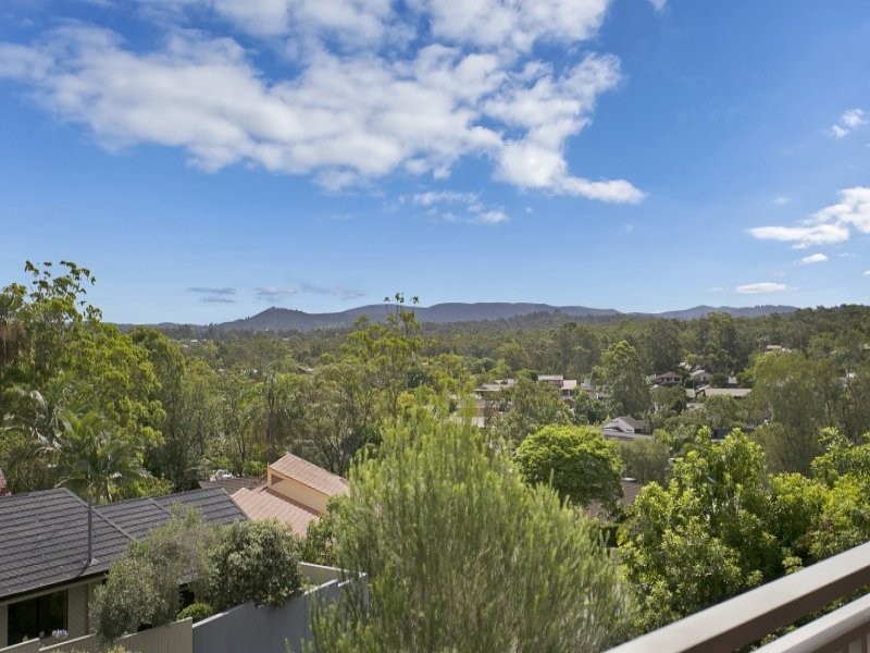 272 Chapel Hill Rd, Chapel Hill QLD 4069