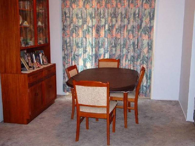 9 Renee Street, Regents Park QLD 4118