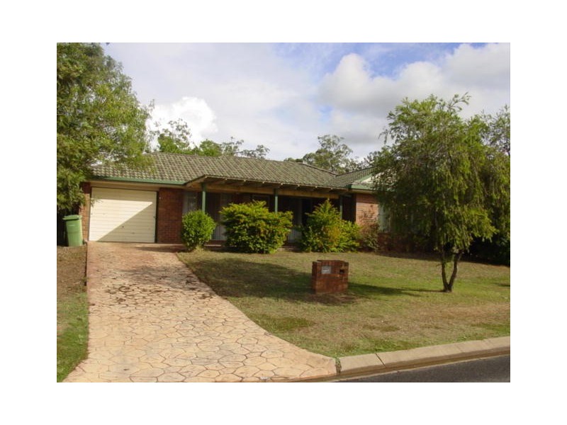 76 Bottlebrush Drive, Regents Park QLD 4118