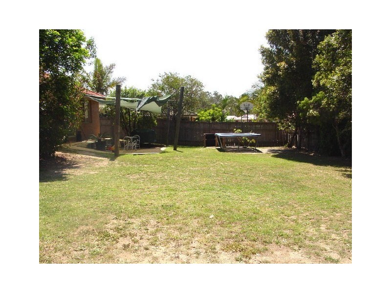 34 Bottlebrush Drive, Regents Park QLD 4118