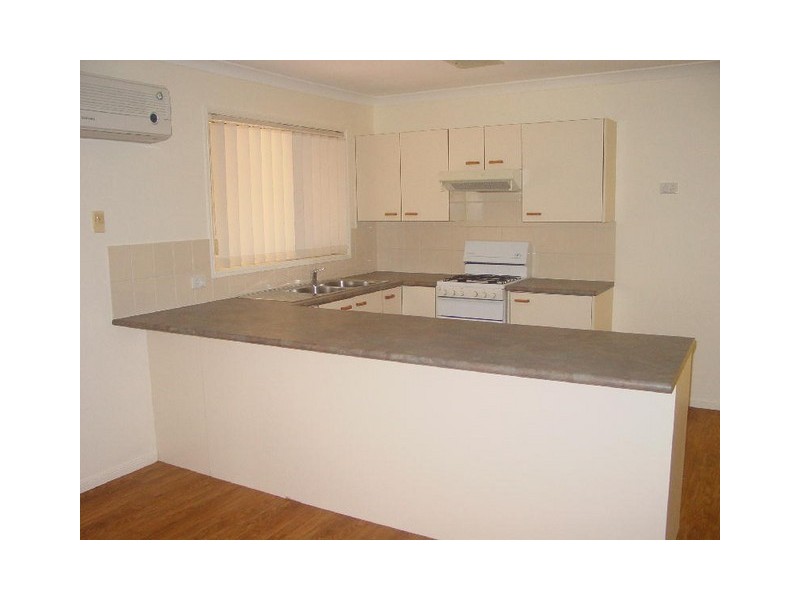 5 Regal Drive, Regents Park QLD 4118