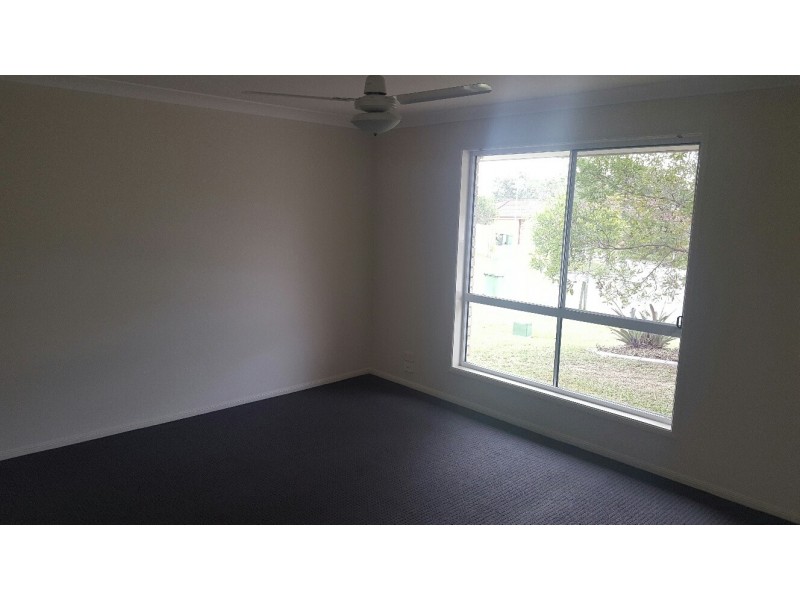 5 Hillside Court, Morayfield QLD 4506