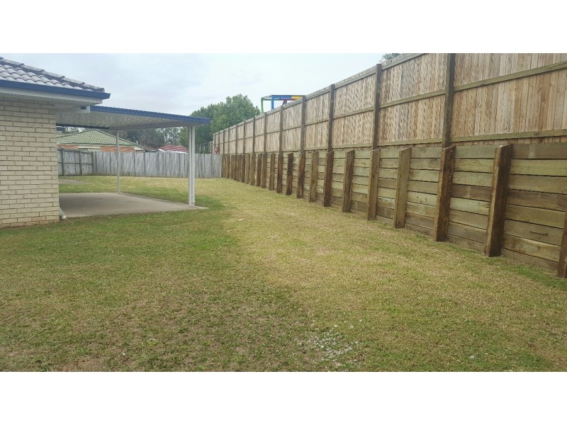 5 Hillside Court, Morayfield QLD 4506