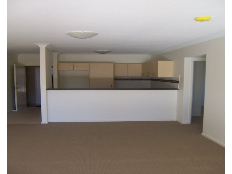 2/91-93 Lower King Street, Caboolture QLD 4510