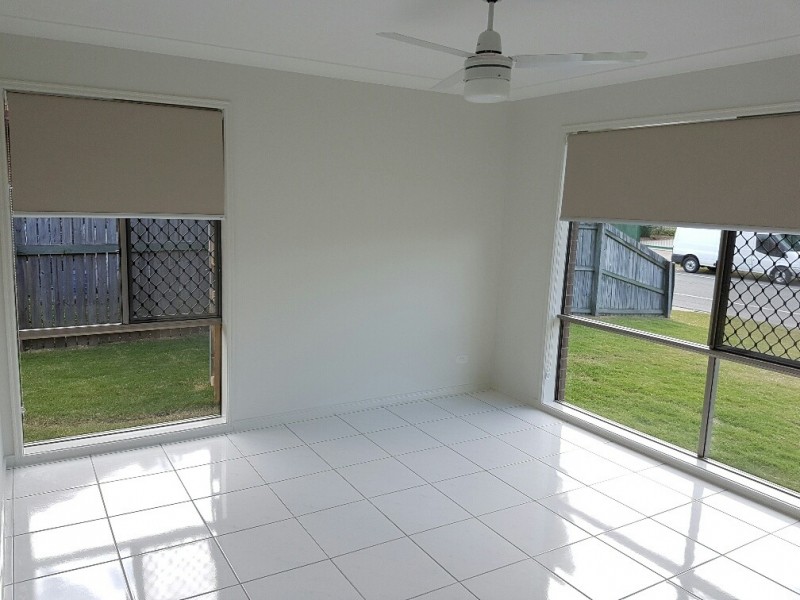 19 Dundee Drive, Morayfield QLD 4506