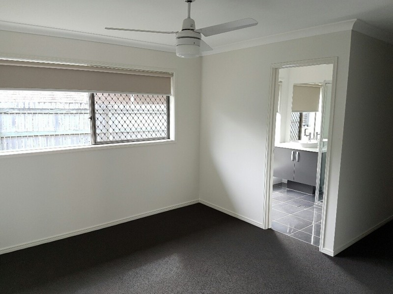 19 Dundee Drive, Morayfield QLD 4506