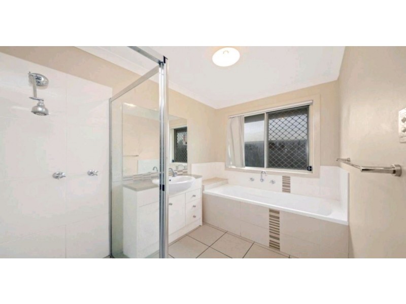 4 Tara Grove, Bellmere QLD 4510