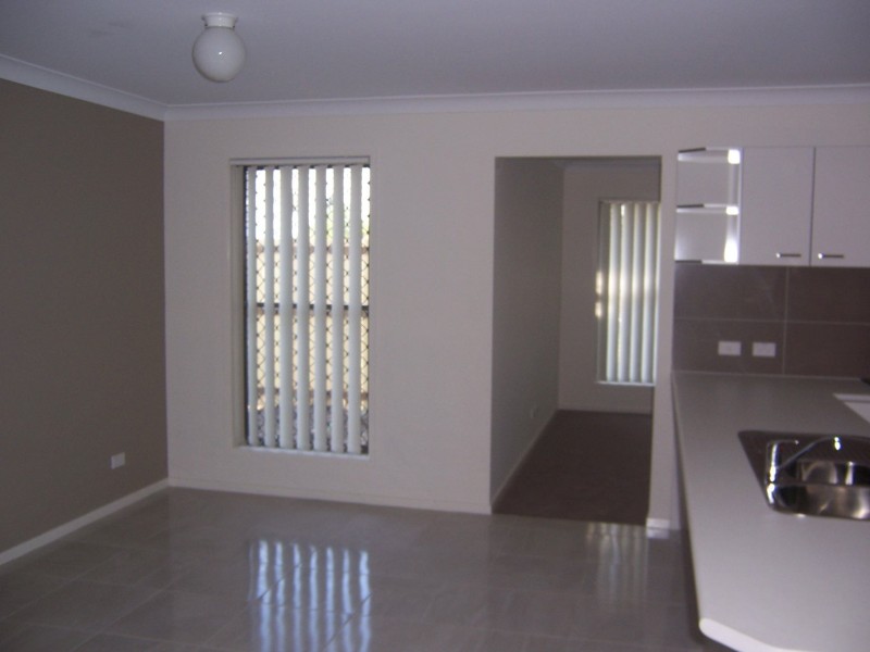 12 Piccadilly Street, Bellmere QLD 4510