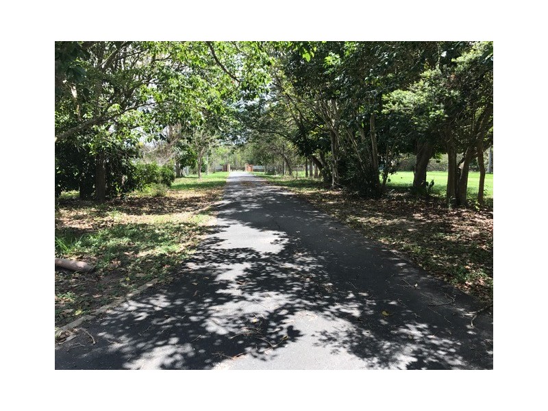 25 Clark Road, Morayfield QLD 4506