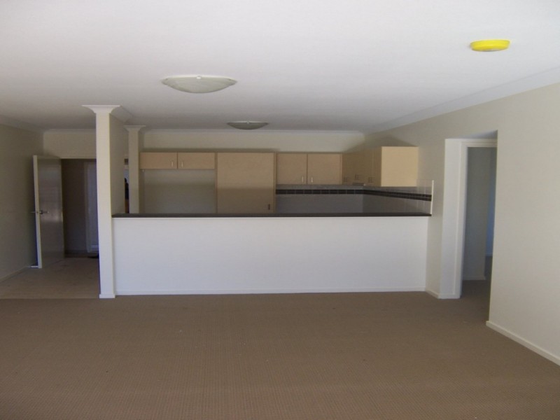 2/91-93 Lower King Street, Caboolture QLD 4510