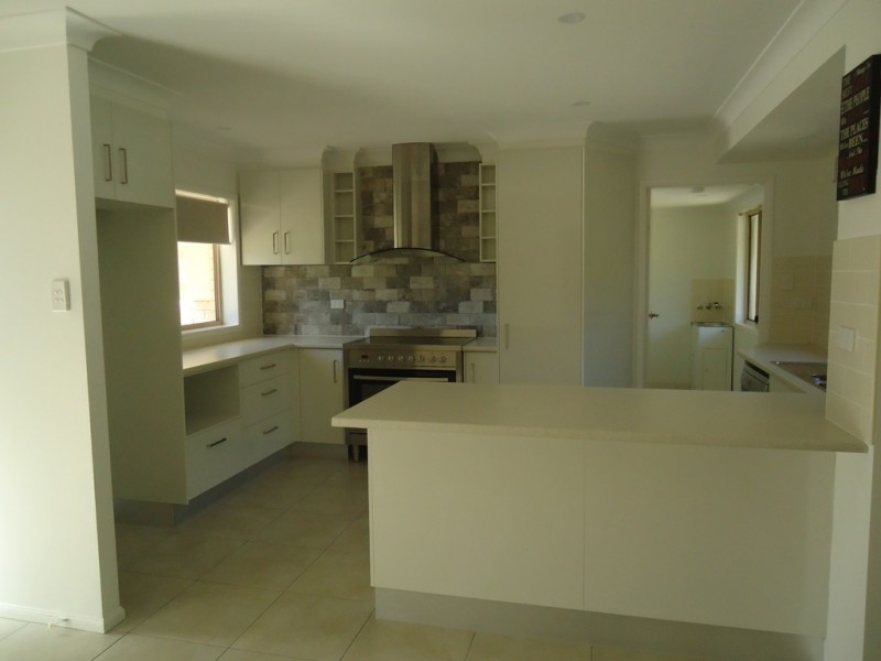 62 Valley Drive, Caboolture QLD 4510