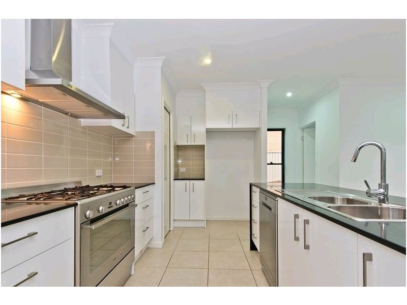 34a Maryborough Terrace, Scarborough QLD 4020