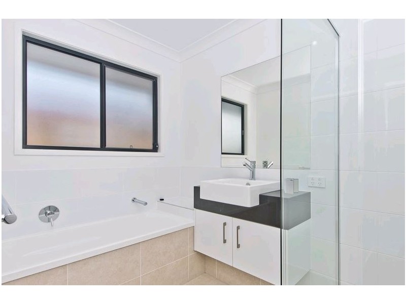 34a Maryborough Terrace, Scarborough QLD 4020