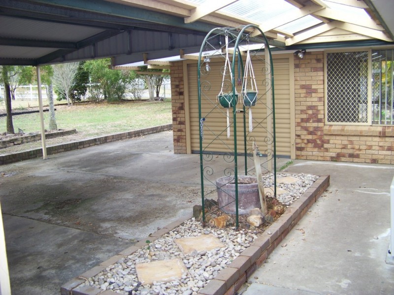15 Morris Road, Elimbah QLD 4516