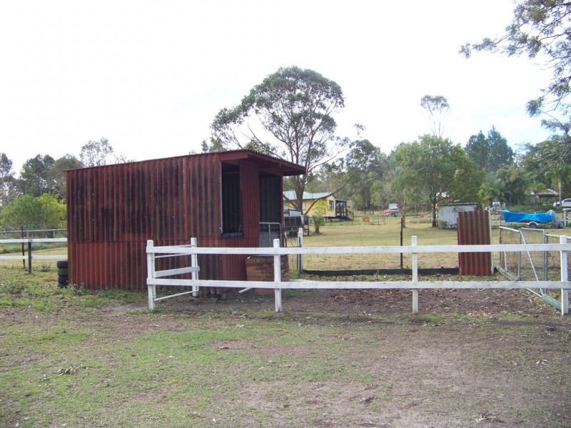 15 Morris Road, Elimbah QLD 4516