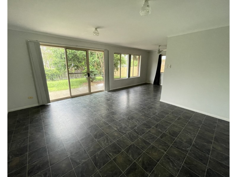 26 Hillmont Crescent, Morayfield QLD 4506