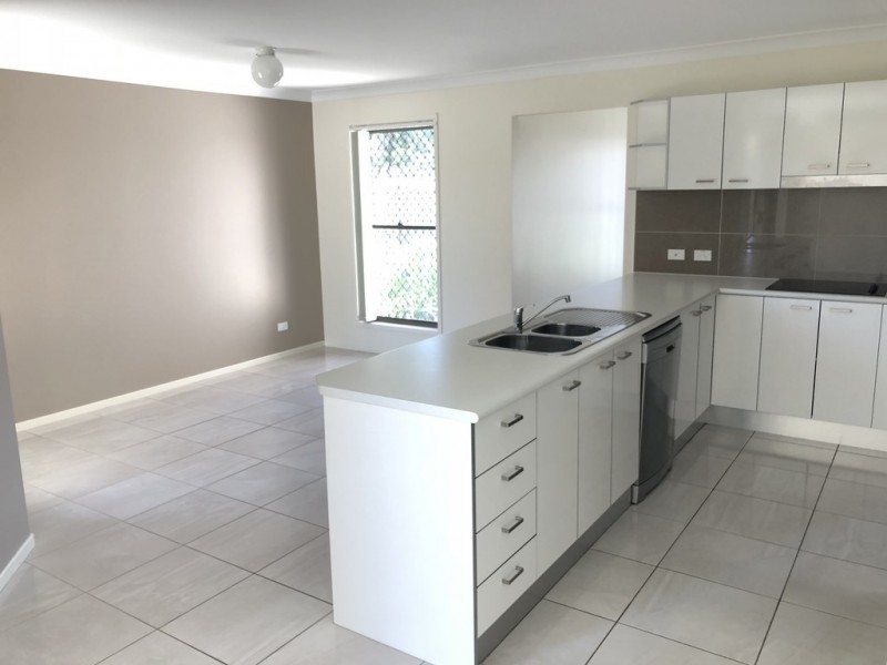 12 Piccadilly Street, Bellmere QLD 4510