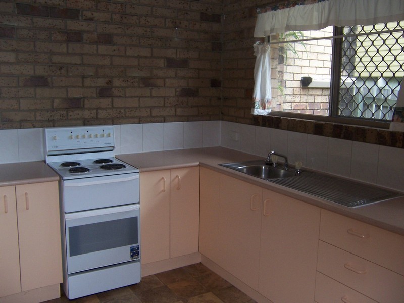 1/18 Dennis Street, Caboolture QLD 4510