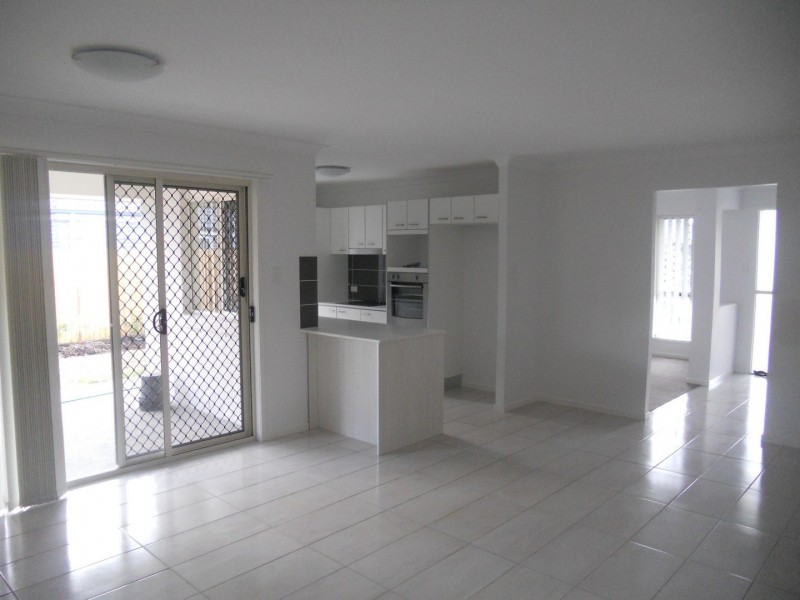 53 Piccadilly Street, Bellmere QLD 4510