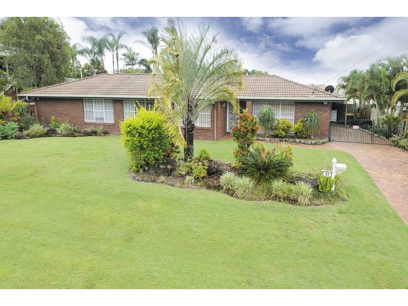 17 Emerson Drive, Morayfield QLD 4506