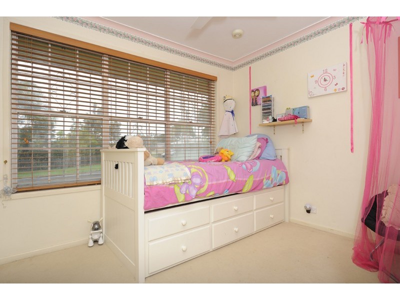 17 Emerson Drive, Morayfield QLD 4506