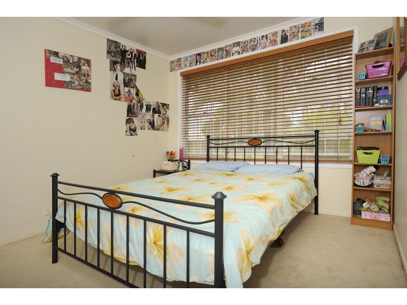 17 Emerson Drive, Morayfield QLD 4506