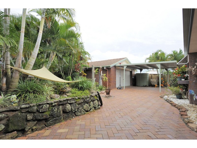 17 Emerson Drive, Morayfield QLD 4506