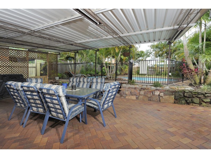 17 Emerson Drive, Morayfield QLD 4506