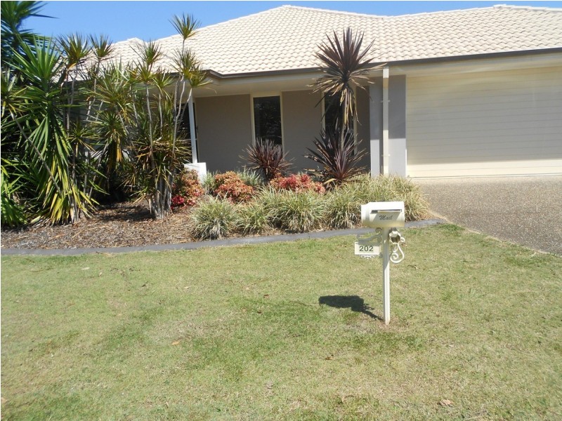185 Summerfields Drive, Caboolture QLD 4510
