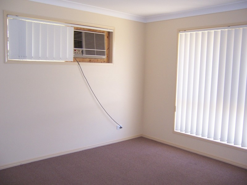 33 Dorset Drive, Caboolture South QLD 4510