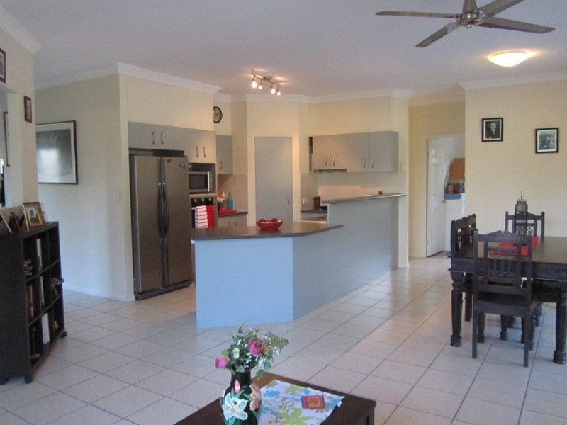 21 Peters Drive, Caboolture QLD 4510