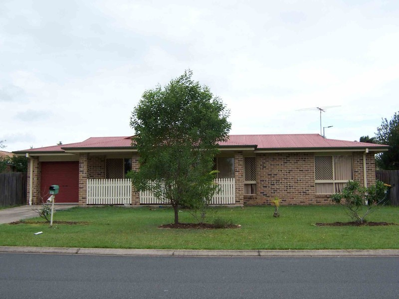 31 Crestwood Drive, Morayfield QLD 4506