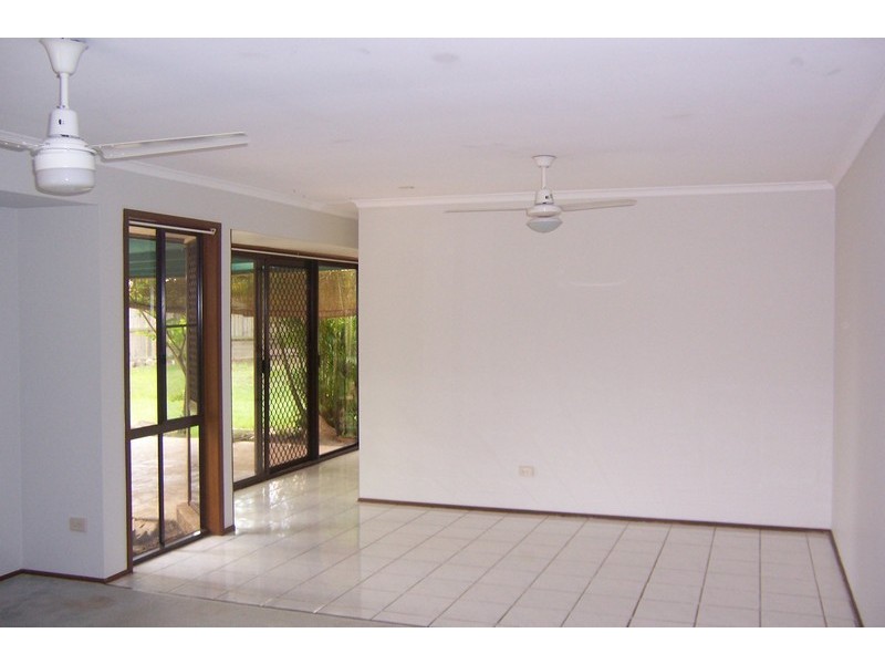 4 Streeton Court, Morayfield QLD 4506