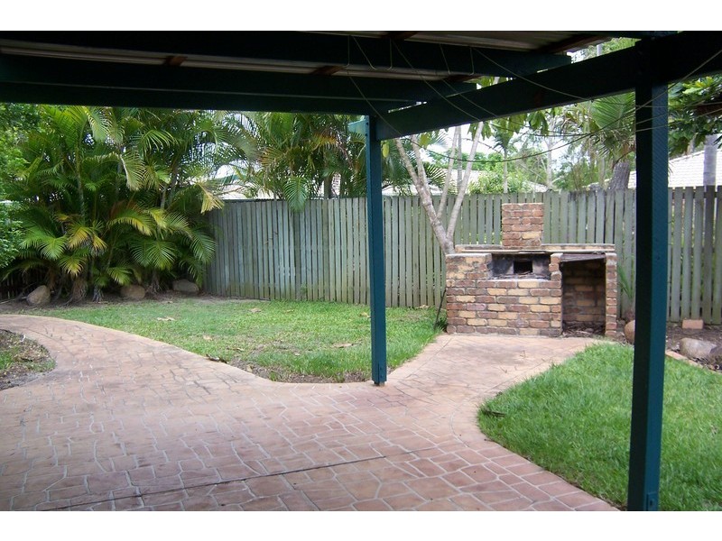 4 Streeton Court, Morayfield QLD 4506