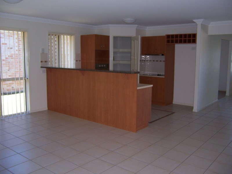 28 Corrimal Court, Sandstone Point QLD 4511