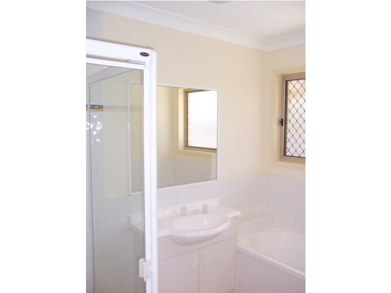 5 Hilltop Court, Morayfield QLD 4506