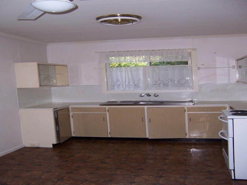 32 Mortimer Street, Caboolture QLD 4510