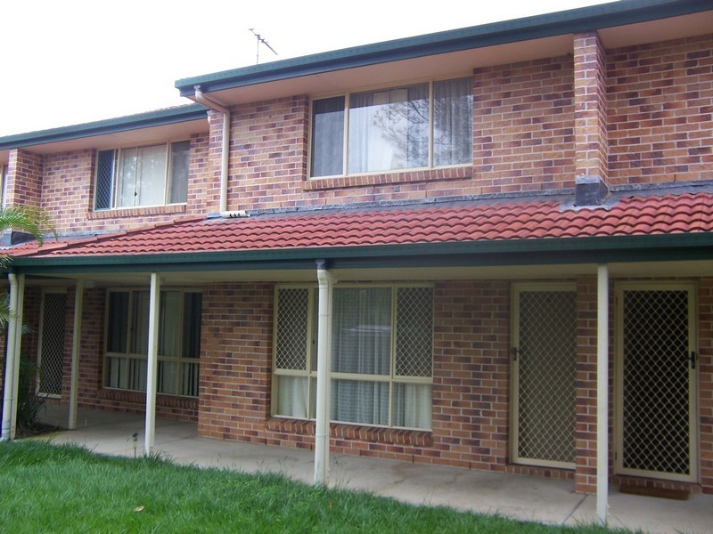 Unit 2/5 Battersby Street, Caboolture QLD 4510