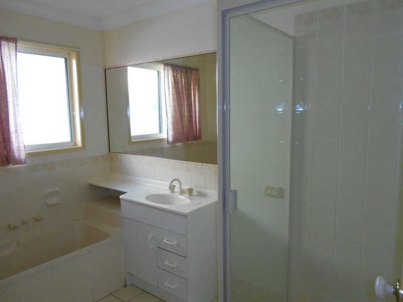 39 Hilldale Crescent, Morayfield QLD 4506