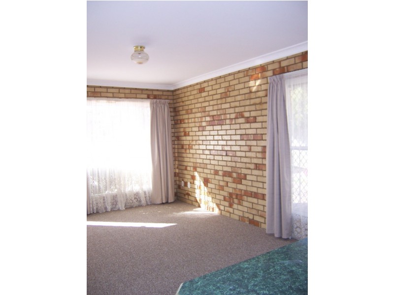 Unit 4/40 Hayes Street, Caboolture QLD 4510