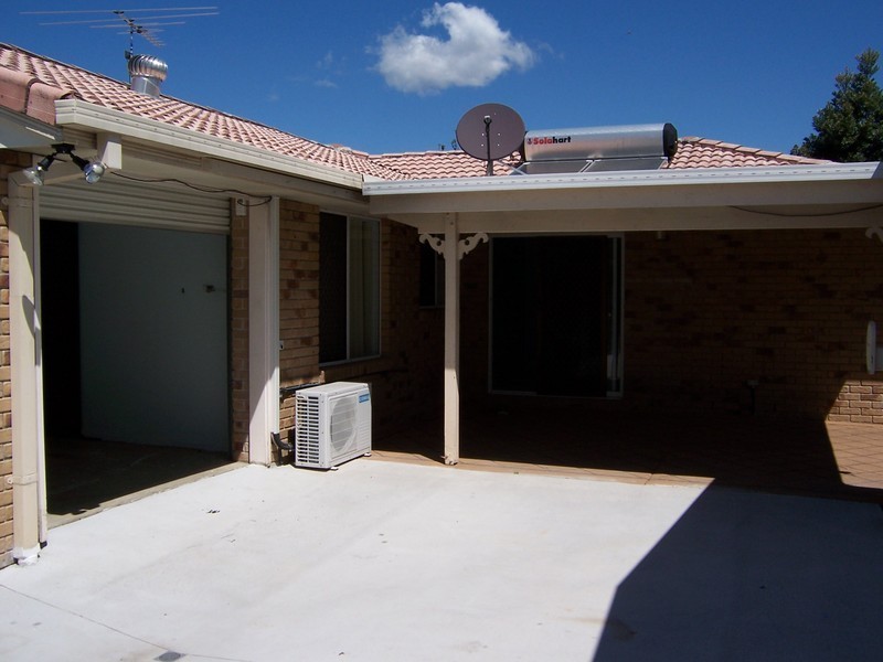 10 Carmella Crescent, Morayfield QLD 4506